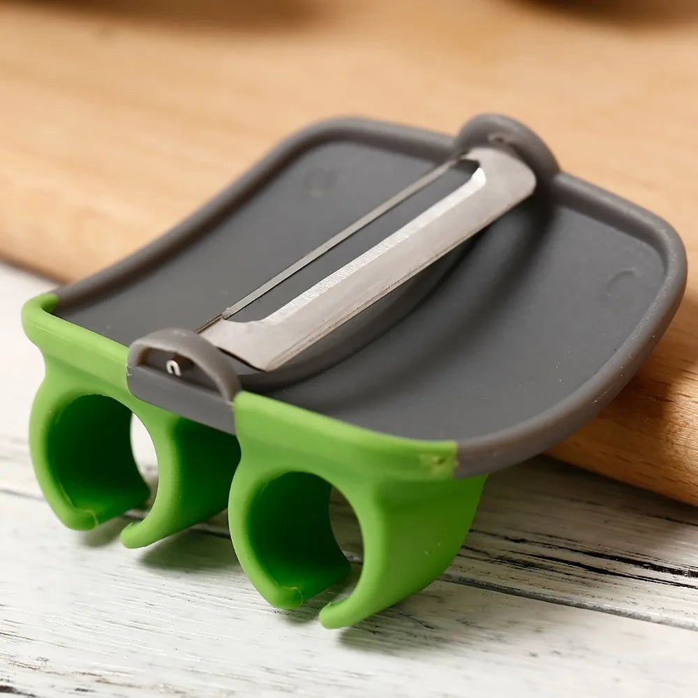 Safe Peeler for Carrots Pumpkin Non-Slip Rubber Grip Stainless Steel Blade Vegetable Fruit Tool Christmas Halloween Gift Kitchen