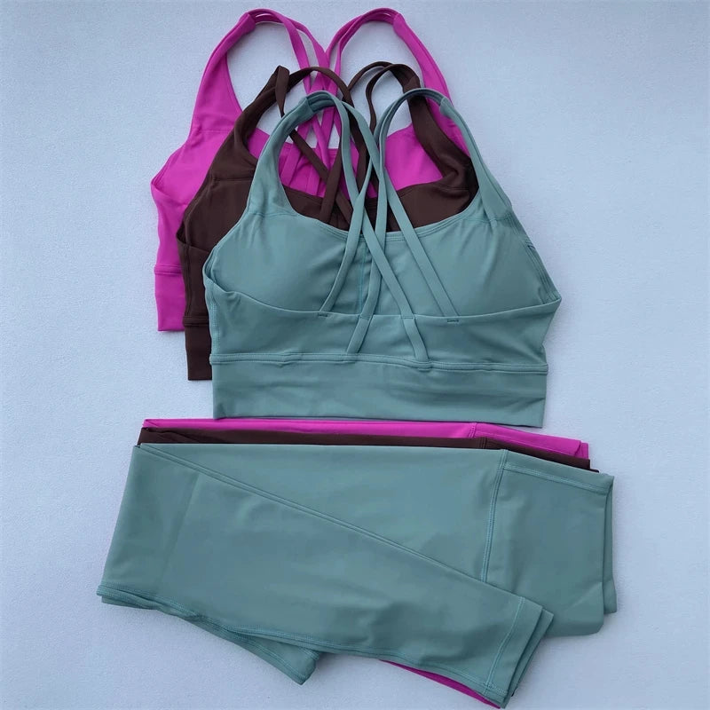 Women's Two-Piece Compression Gym Set Bra and Leggings for Training