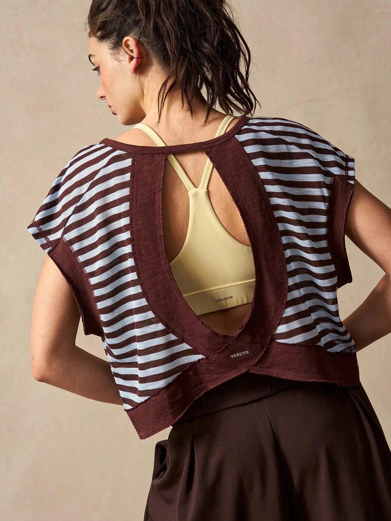 Women Striped Open Back Workout Top Gym Crop Activewear