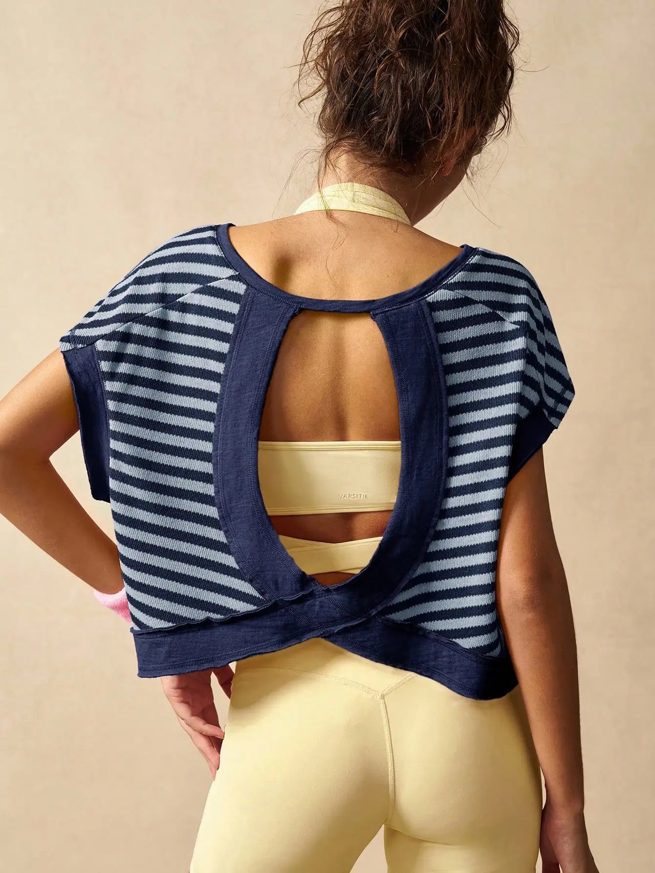 Women Striped Open Back Workout Top Gym Crop Activewear